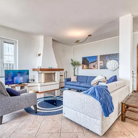 Luce Del Sol Lux With Pool - L - Happy