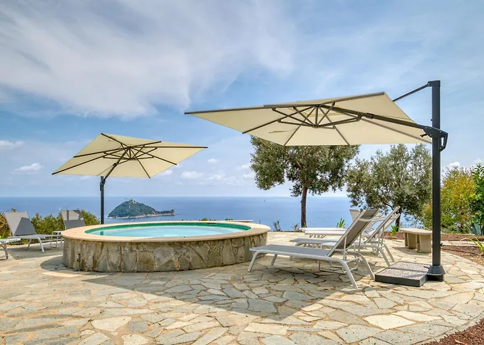 Villa ALA - Villa Luce del Sol with Pool - L - Happy Rentals